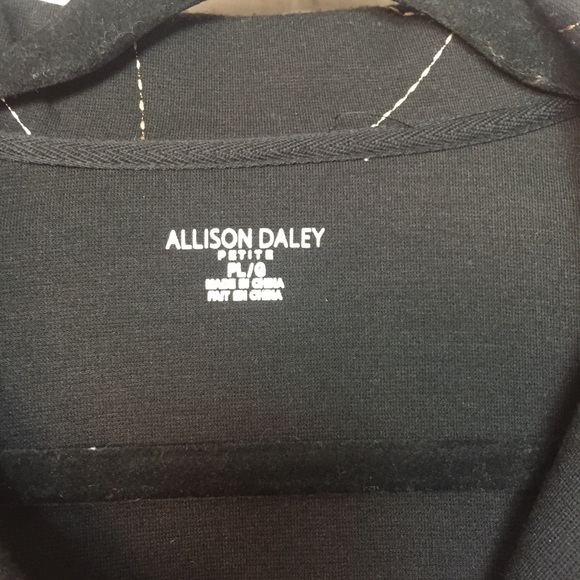 Allison Daley Button Shirt Embroidered Animals - Picture 2 of 8